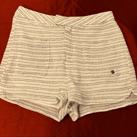 Roxy shorts. Perfect condition! Great for Summer . - Picture 1 of 4